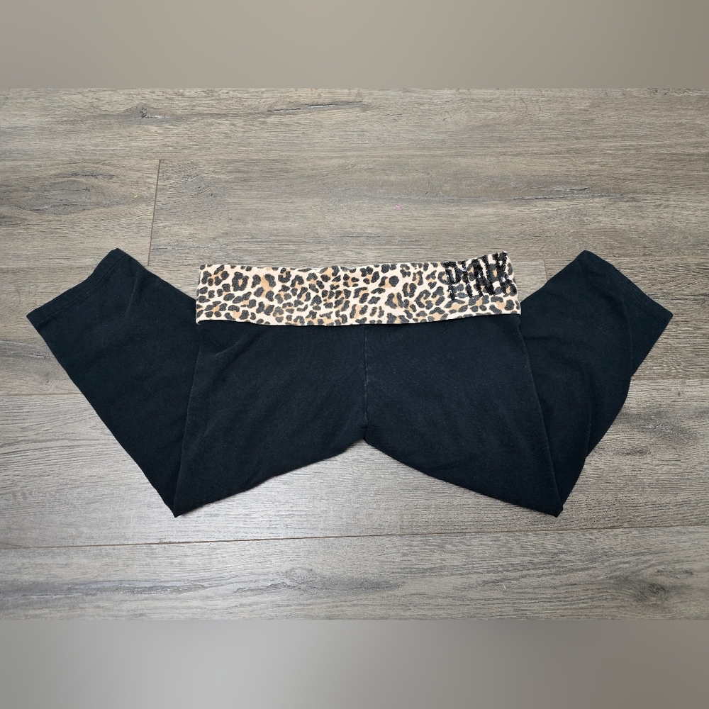 Y2K Victoria's Secret Roll Top Animal Print Sequins Capri Leggings Size Medium - Picture 2 of 10